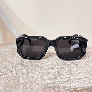 Fendi Black Geometric Square Sunglasses